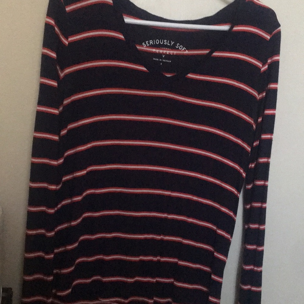 Long sleeve v neck